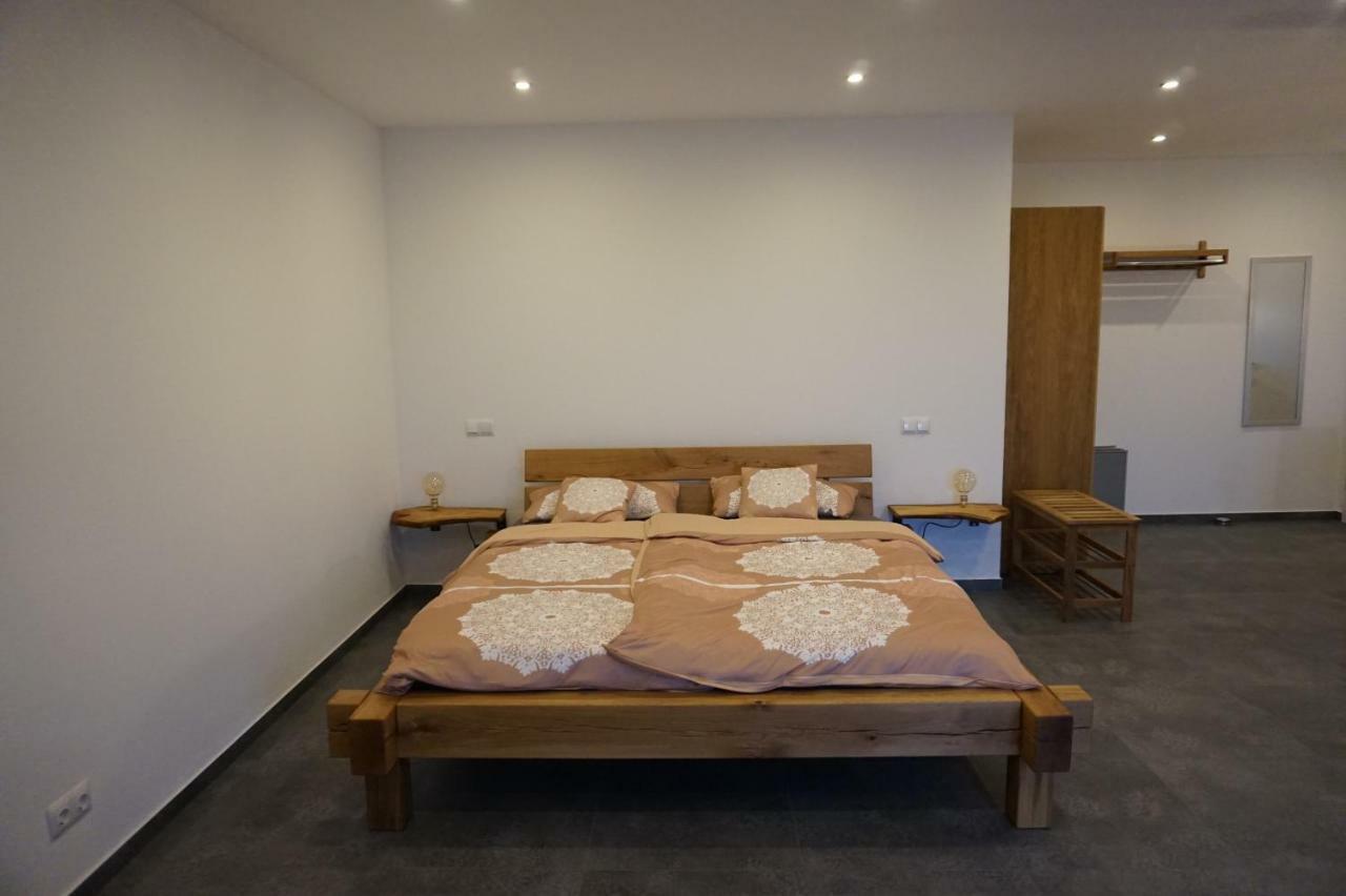 Wohnung 1 Im Kirschbluetenhof 인겔하임암라인 외부 사진